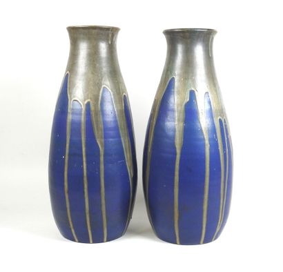Léon POINTU (1879-1942).
Paire de vases signés...