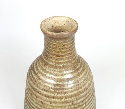 FONTGOMBAULT, XXe.
Lot comprenant un vase...