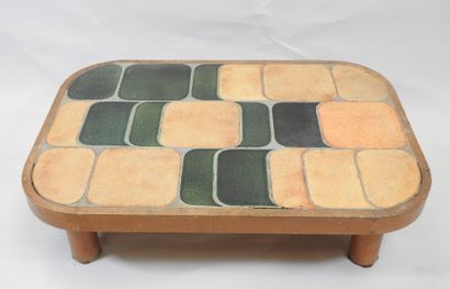 Roger CAPRON (1922-2006).
Table basse rectangulaire...