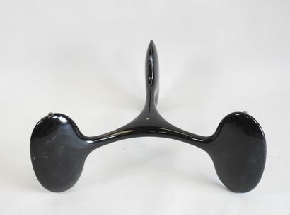 Piétement de table basse en bois laqué noir,...