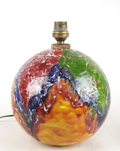 Raymond RAFFOUR (1901-1988).
Lampe boule...