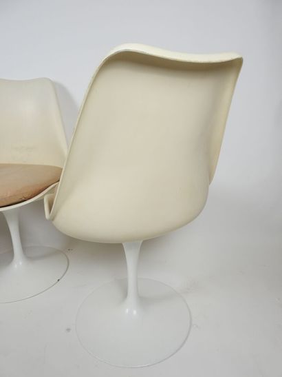 Eero SAARINEN (1910-1961), pour KNOLL International.
Suite...