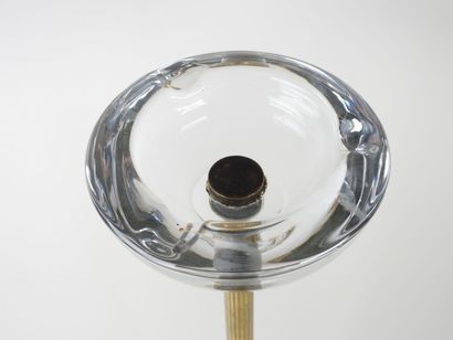 Cendrier circulaire en cristal monté sur...