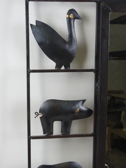 Miroir rectangulaire en fer forgé à décor...
