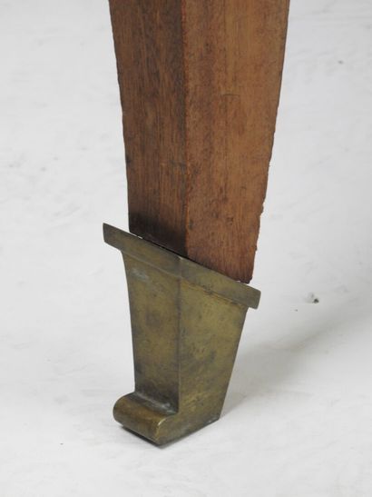 Jean PASCAUD (1903-1996) dans le goût de.
Table...