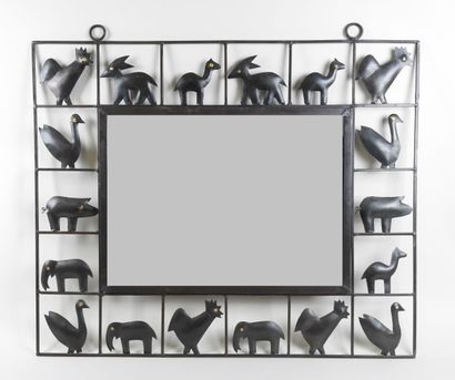 Miroir rectangulaire en fer forgé à décor...