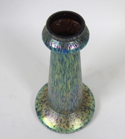 LOETZ, dans le goût de.
Paire de vases en...