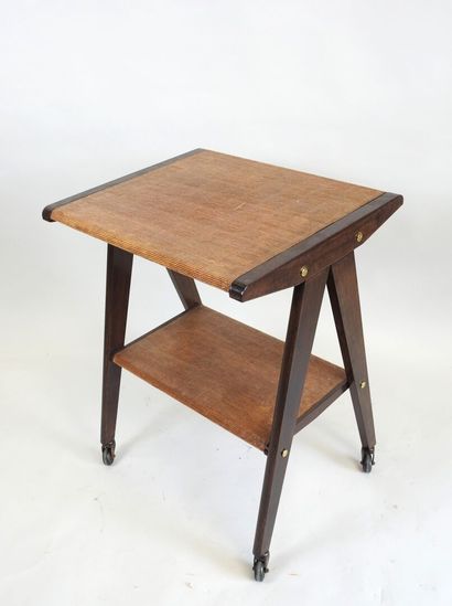 Production JULLIAN, Maison Alfort.
Table...