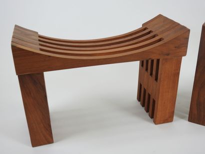 Alain GAUBERT (XXe).
Paire de tabourets en...