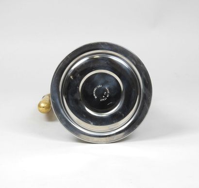 VEV VIGANO éditeur.
Cafetière en inox et...