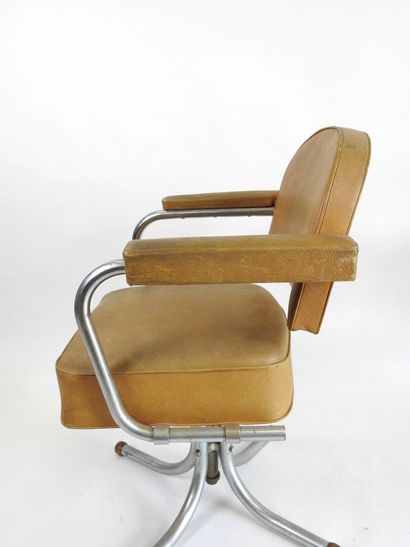 Fauteuil de bureau pivotant en métal courbé...