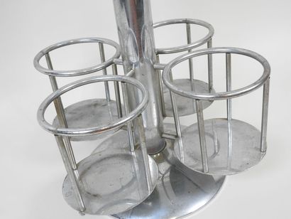 Porte bouteilles en métal tubulaire chromé...