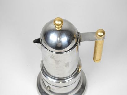 VEV VIGANO éditeur.
Cafetière en inox et...