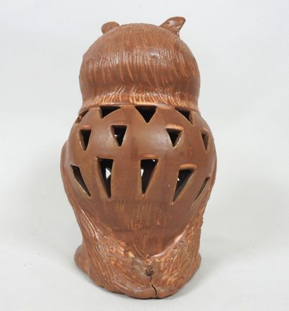 POTERIE de MEYSSAC, XXe.
Veilleuse en céramique...