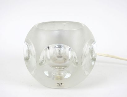 PEILL & PUTZLER (XXe)
Lampe boule en verre...