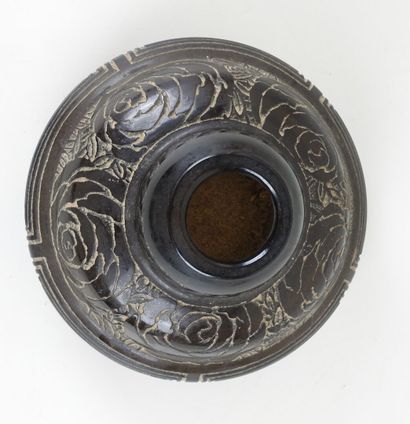 KRIEGEL (XXe).
Vase en verre teinté mauve...