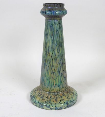 LOETZ, dans le goût de.
Paire de vases en...