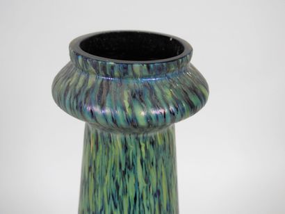 LOETZ, dans le goût de.
Paire de vases en...