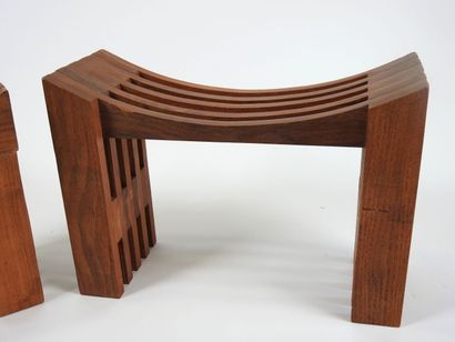 Alain GAUBERT (XXe).
Paire de tabourets en...
