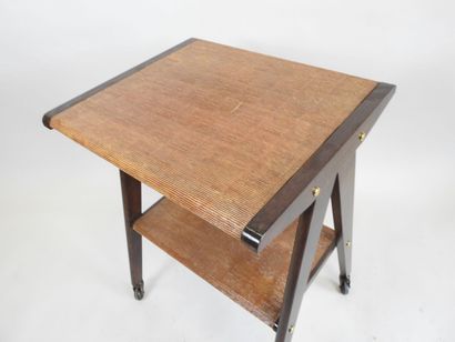 Production JULLIAN, Maison Alfort.
Table...