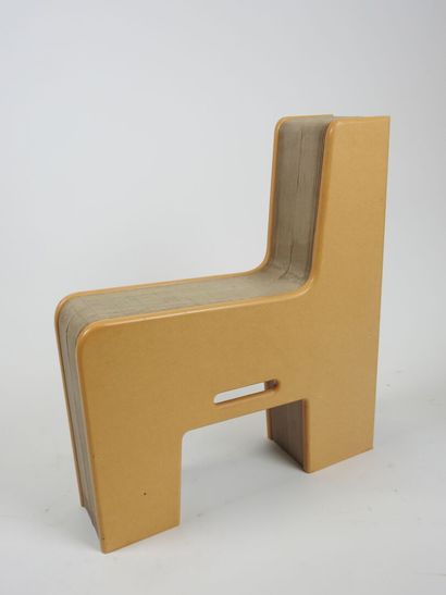Chischen SHIU (XXe).
Fauteuil accordéon extensible...