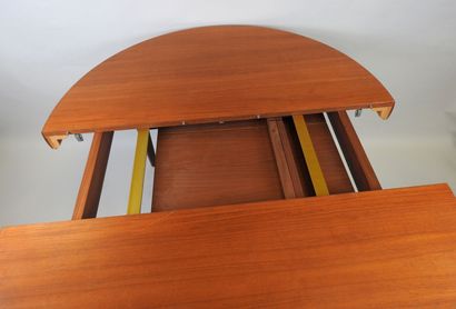 Table de salle à manger en bois à plateau...