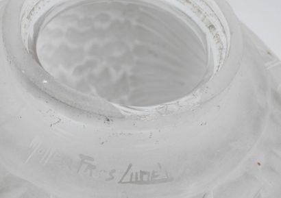MULLER Frères à Lunéville. 
Suspension en...