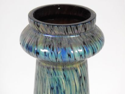 LOETZ, dans le goût de.
Paire de vases en...