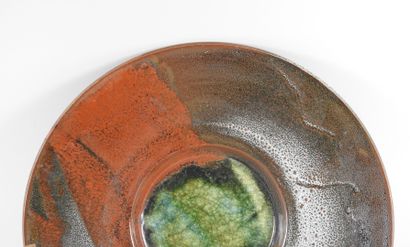 Matthieu ROBERT (1962). 
Important plat circulaire...
