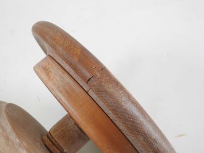 *
Tabouret d'architecte en bois, le plateau...