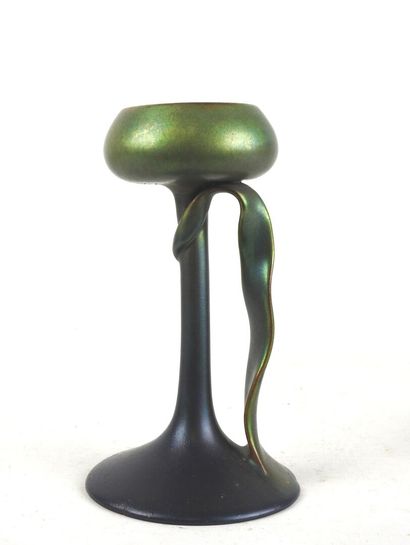 Vilmos ZSOLNAY (1840 - 1900)
Vase en céramique...
