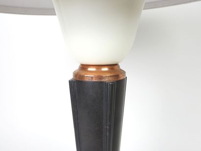 JUMO.
Lampe de bureau modèle 320, le pied...