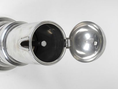 VEV VIGANO éditeur.
Cafetière en inox et...