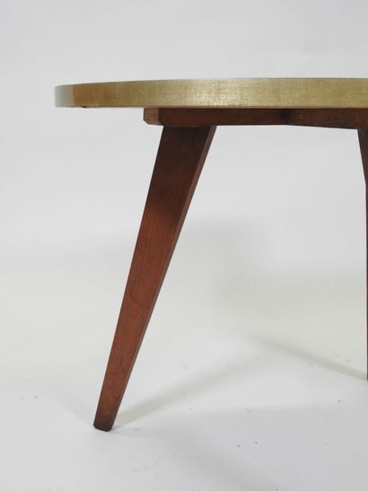 Petite table de forme rognon tripode en bois...