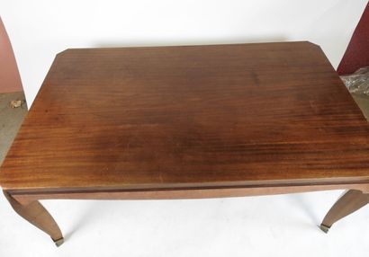 Jean PASCAUD (1903-1996) dans le goût de.
Table...