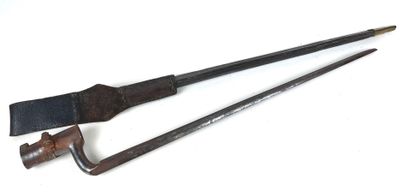 France, Restoration (1814-1830).
Socket bayonet...