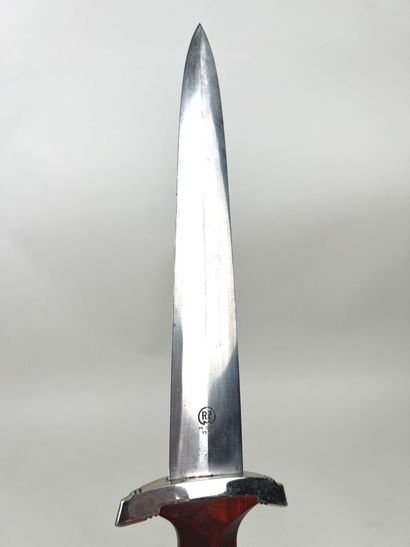 Germany, 2nd World War.
SA model 1933 dagger.
Slightly...