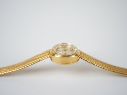 ZENITH. 
Montre de dame, le boîtier circulaire...