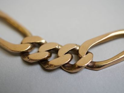 Gold bracelet with 19 cm links.
AC 23.33...