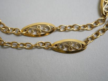 Gold filigree long necklace 76 cm.
C 18.77...