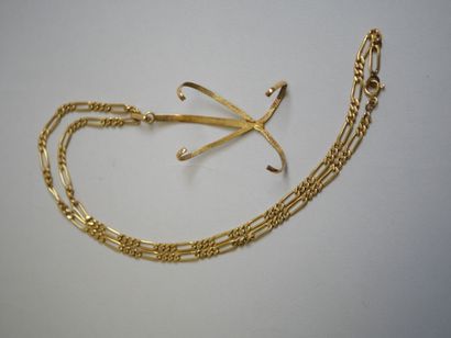 Gold lot: 
45 cm alternating mesh necklace,...