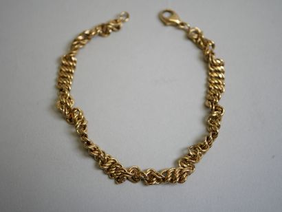 Gold debris.
C 6.79 g.