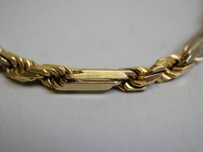 Curb 2 gold 18 cm.
C 14.28 g.