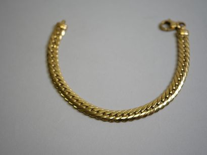 Gold curb chain 17 cm.
AC 10.44 g.