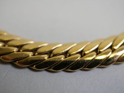 Gold curb chain 17 cm.
AC 10.44 g.