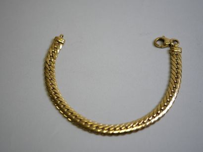 Gold curb chain 17 cm.
AC 10.44 g.