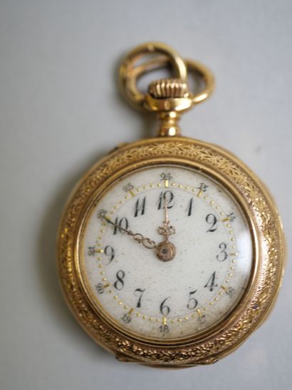 Gold collar watch.
AC 18.93 g.