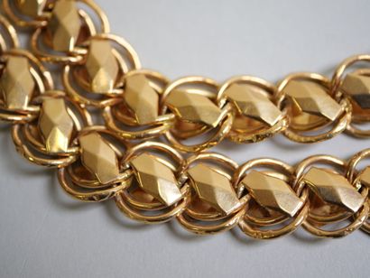 Gold lot: 
78 cm necklace, pendant with hand...