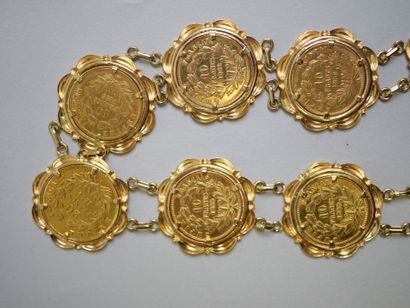 Gold filigree necklace with 9 pieces of 10...