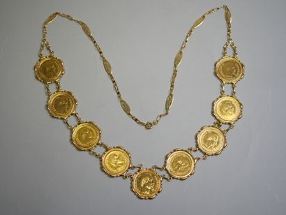 Gold filigree necklace with 9 pieces of 10...